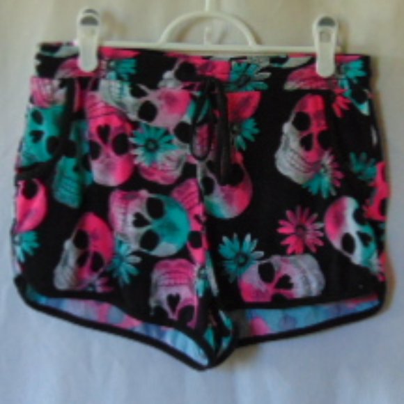 No Boundaries Skull Shorts 
